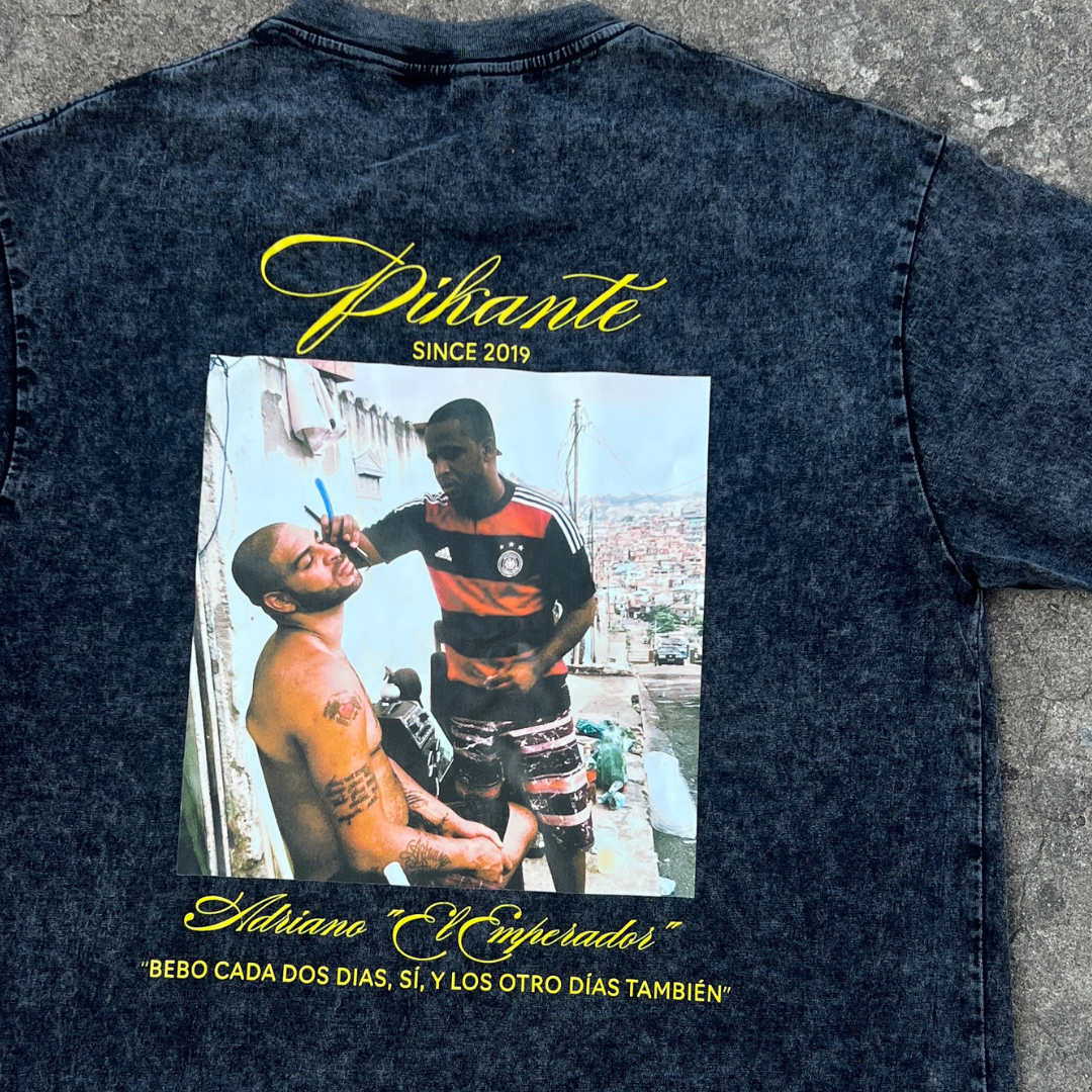 Remera “El Emperador” Negra