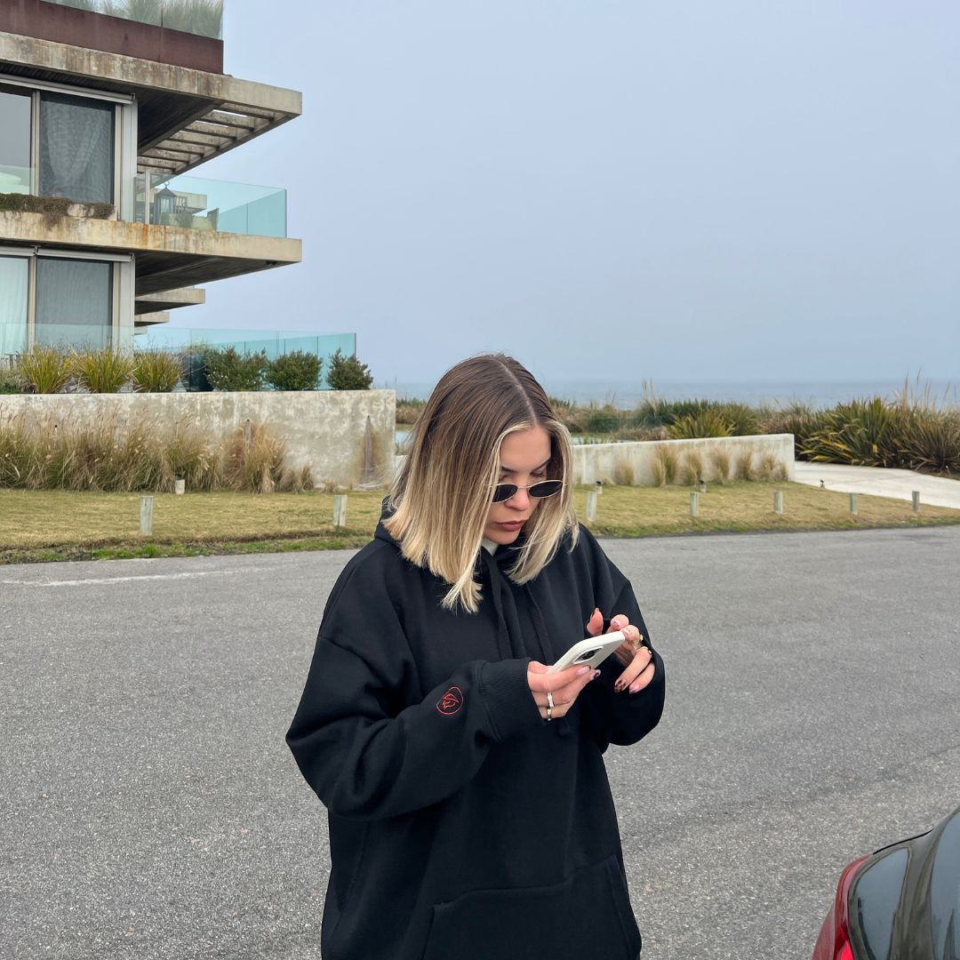 Canguro oversize  Pikante - Negro