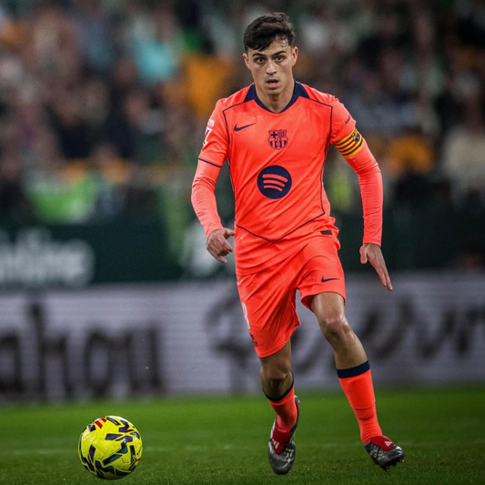 Total 90 Barcelona #8 Pedri